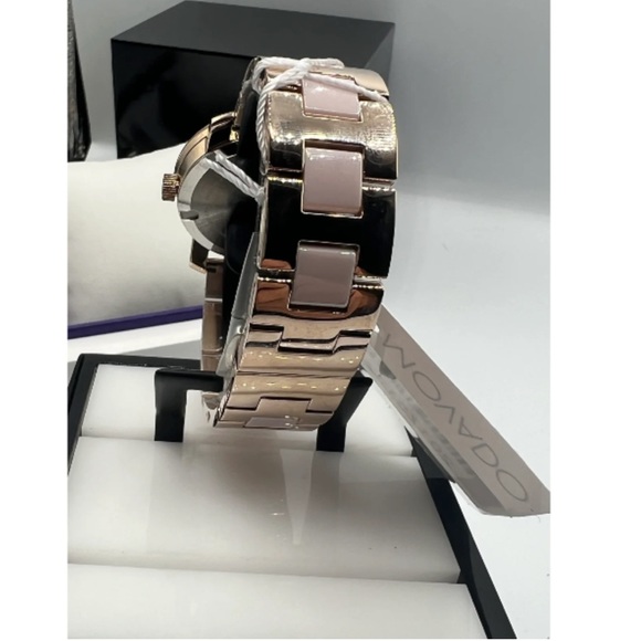 Movado Bold Quartz Pink Dial Ladies Watch - Picture 7 of 9